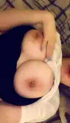 busty-petite