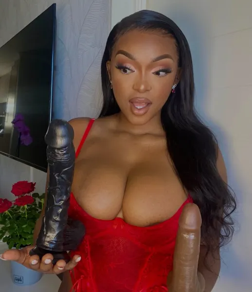 big-tits-black-dildo