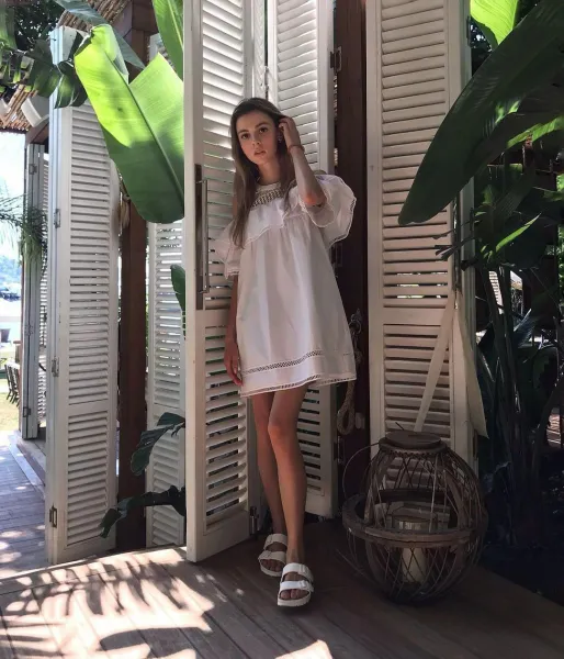 barely-legal-beautiful-cute-2