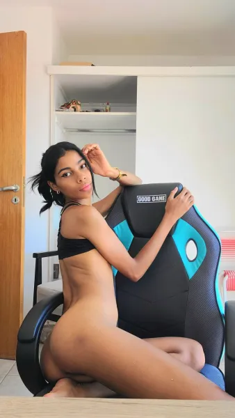 anal-cum-gamer-girl
