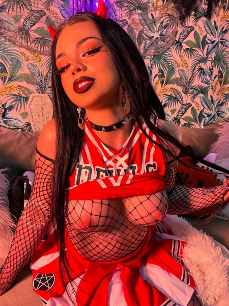 collar-fishnet-goth