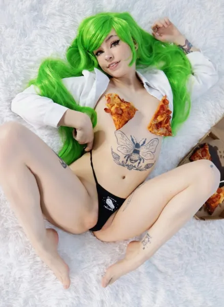 female-green-hair-long-hair