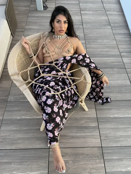 jasminesherni image