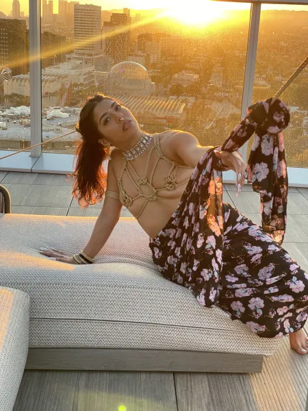 jasminesherni image