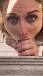 eye-contact-with-the-camera