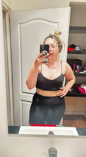 amateur-glasses-milf