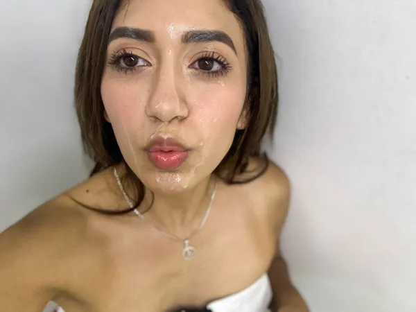 babe-cum-cute-30