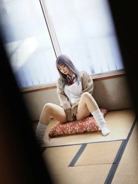 legs-long-hair-uniform