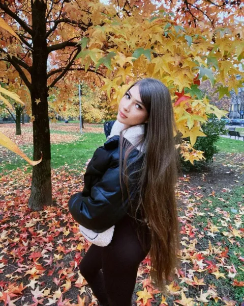 brunette-bangs-long-hair-7