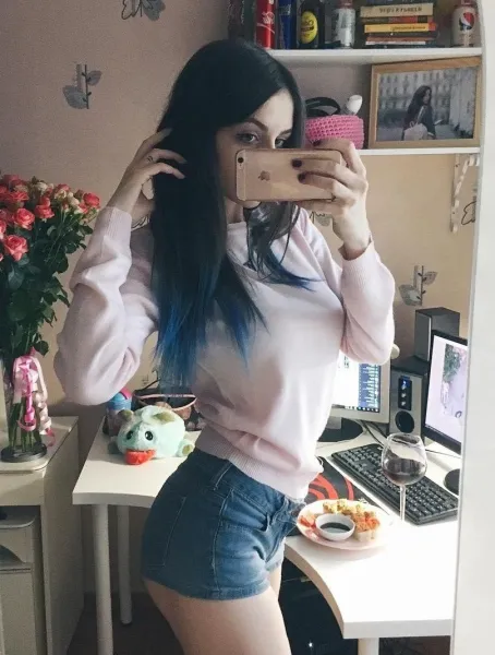 blue-hair-curvy-jean-shorts