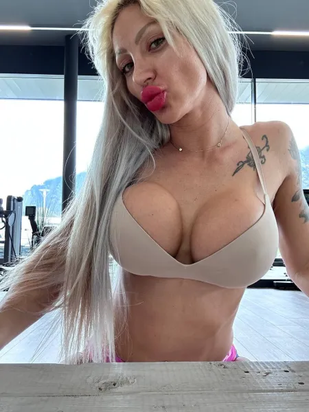ninacoxxx image