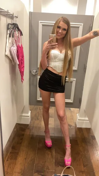 babe-legs-long-legs-2