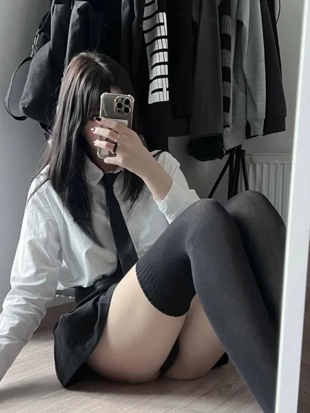 amateur-floor-sex-homemade