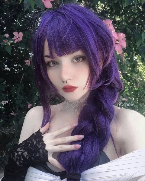 choker-goth-long-hair