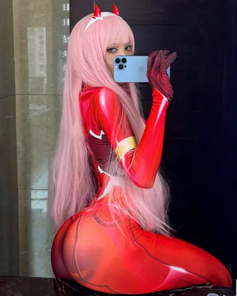 ass-bodysuit-backshots