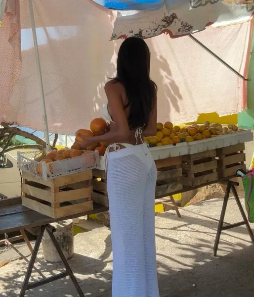 brunette-bubble-butt-hispanic