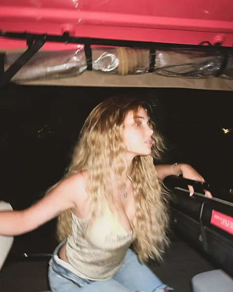 blonde-boat-curly-hair