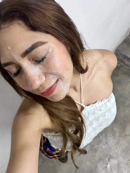 babe-cute-cumslut-4