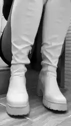 high-heels