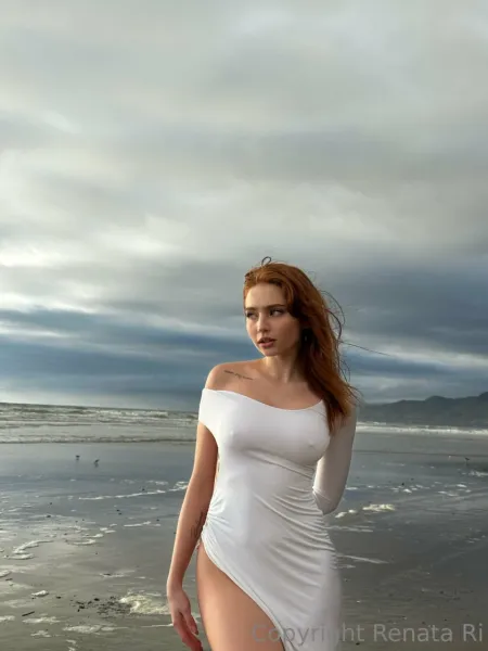 body-beach-braless