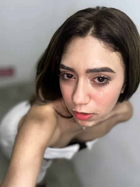 babe-cum-cute-32